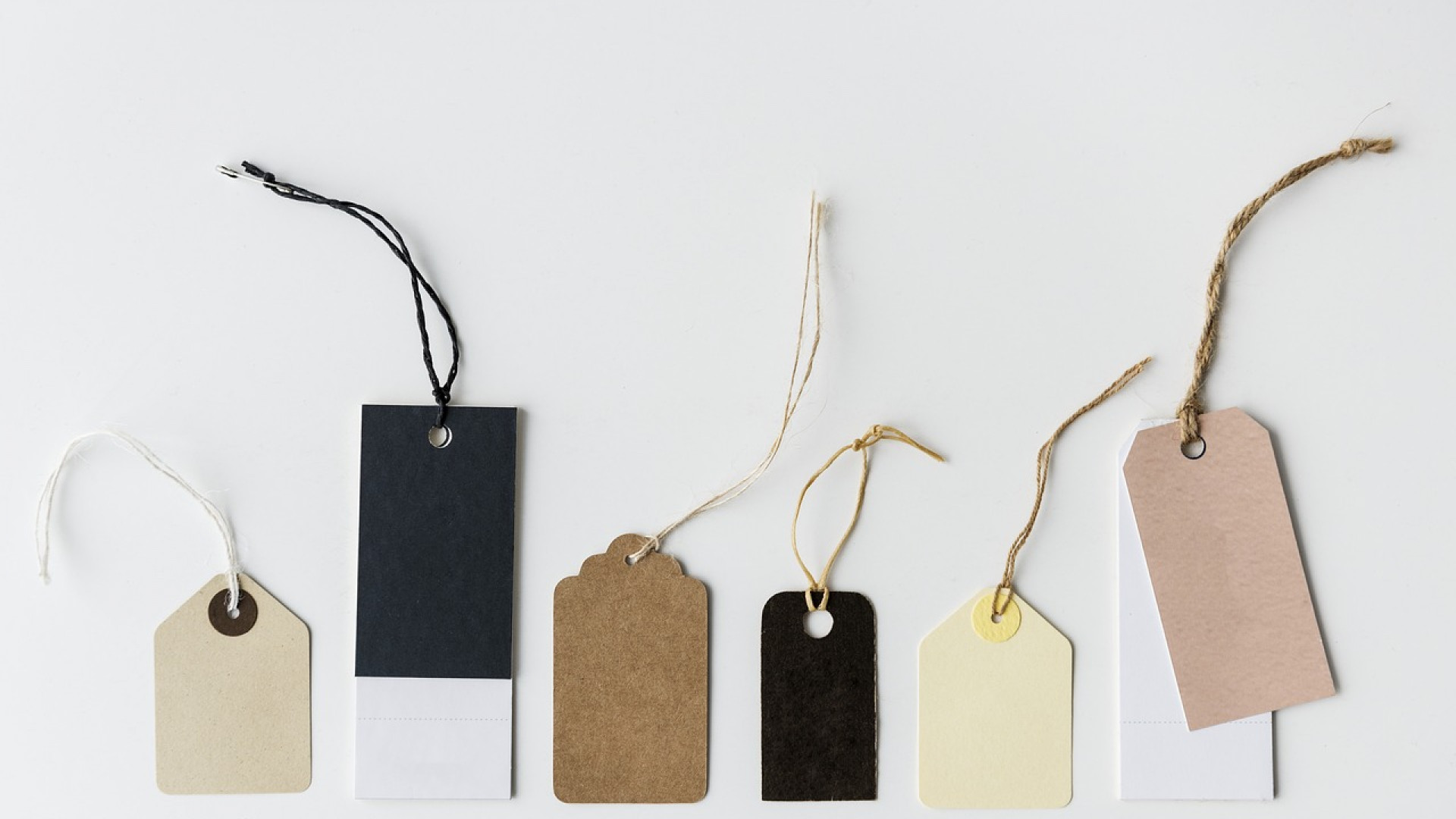 des étiquettes pour différents supports